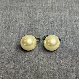 Richelieu Faux Pearl Silver Tone Screw Back Earrings Vintage